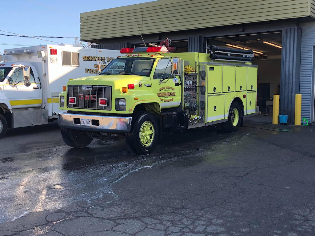 Unit 3 - 1996 GMC Top Kick / Metalfab pumper